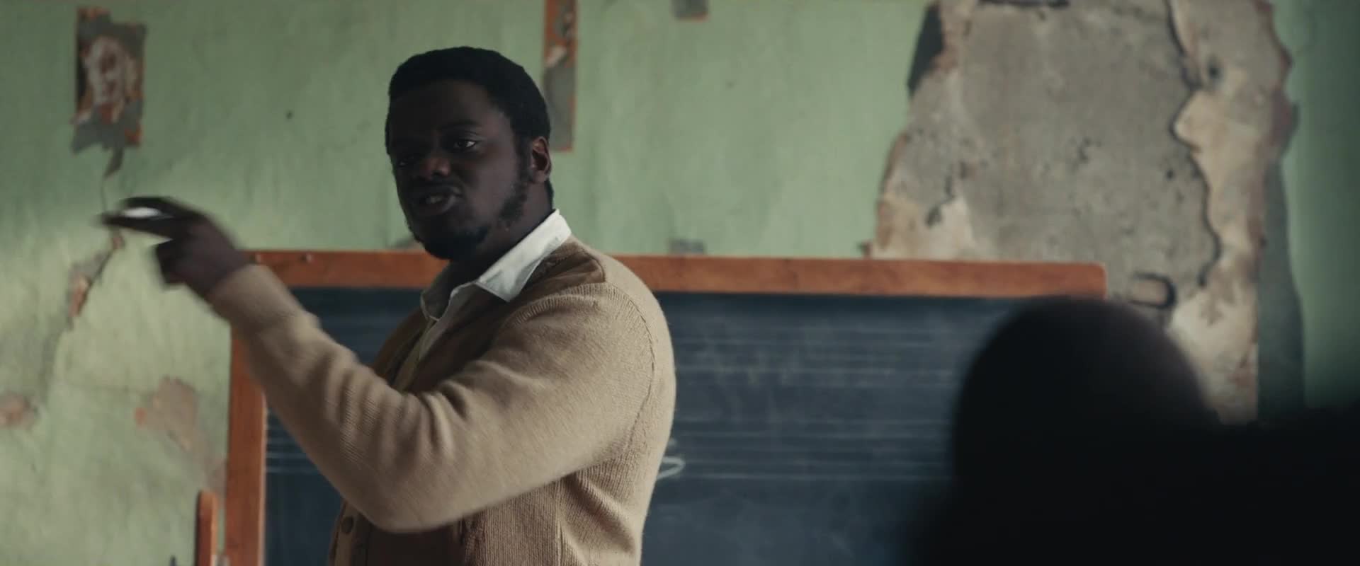 Jidáš a černý mesiáš (Daniel Kaluuya Lakeith Stanfield Martin Sheen 2021 Drama Životopisný Historický Bdrip 1080p ) Cz dabing+cz forced titulky mkv